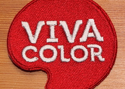 Tikitud embleem Vivacolor